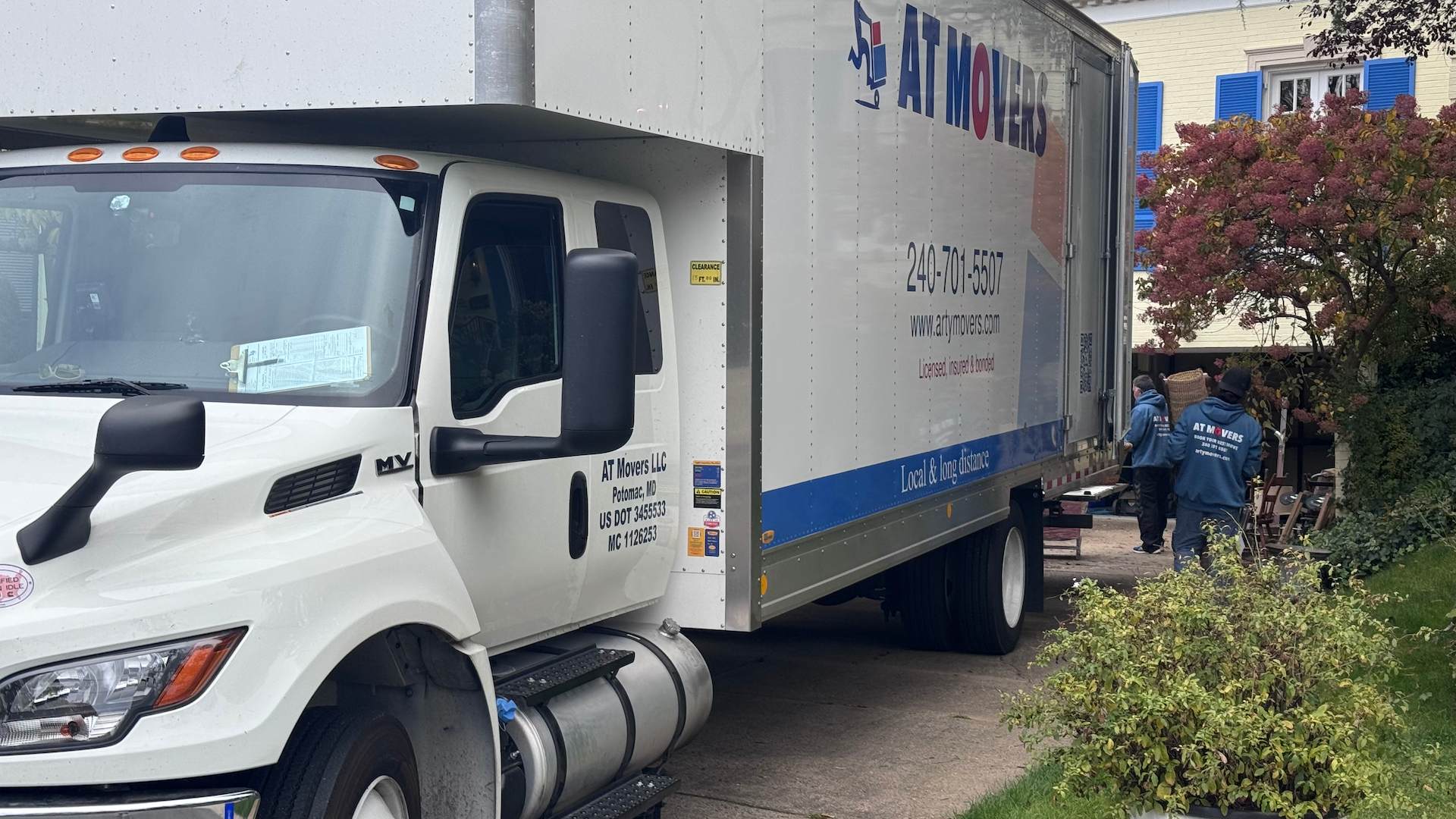 AT Movers truck providing furniture moving service in Washington, DC