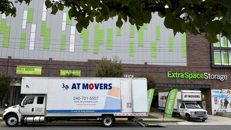 AT Movers crew on the DC to North Carolina route